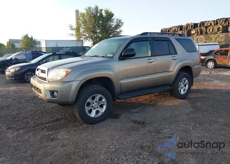 2006 Toyota 4Runner Sr5 V6 z USA, uszkodzony, nr VIN JTEBU14R860104896